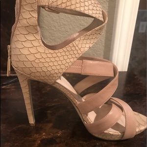 Nude guess heels
